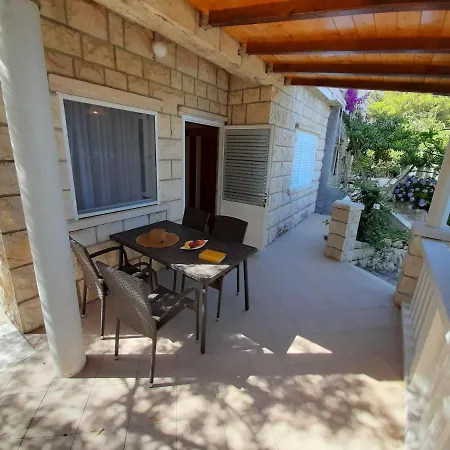 By The Sea Lumbarda, Korcula - 9236